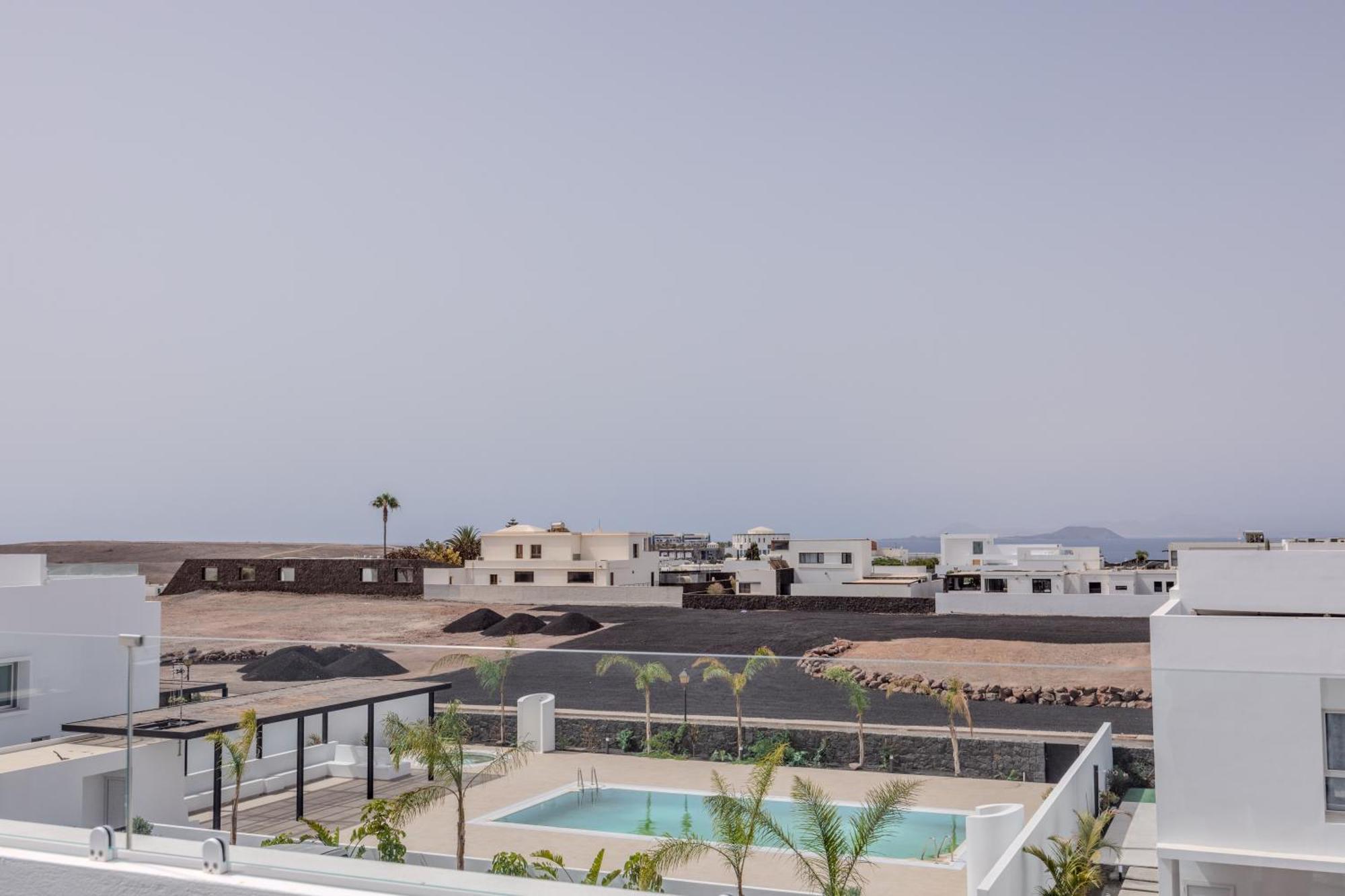 Serena Holiday Homes By Livvo Playa Blanca  Exterior photo